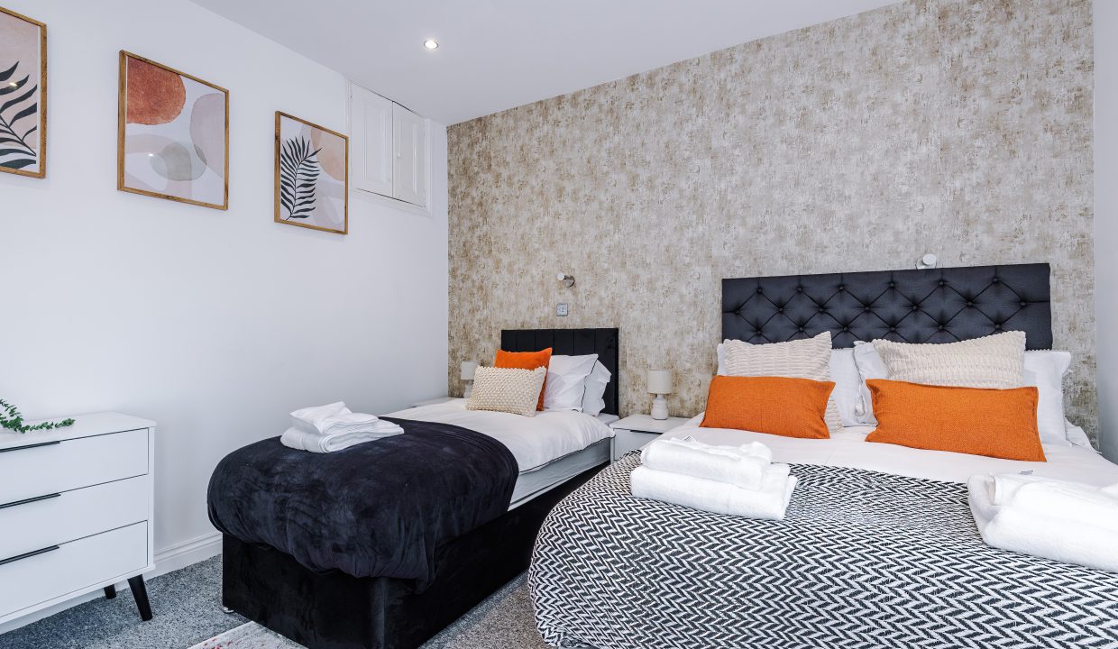 139AdrianStreet-Airbnb-38