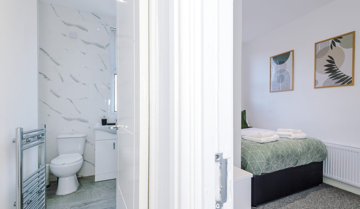 139AdrianStreet-Airbnb-52