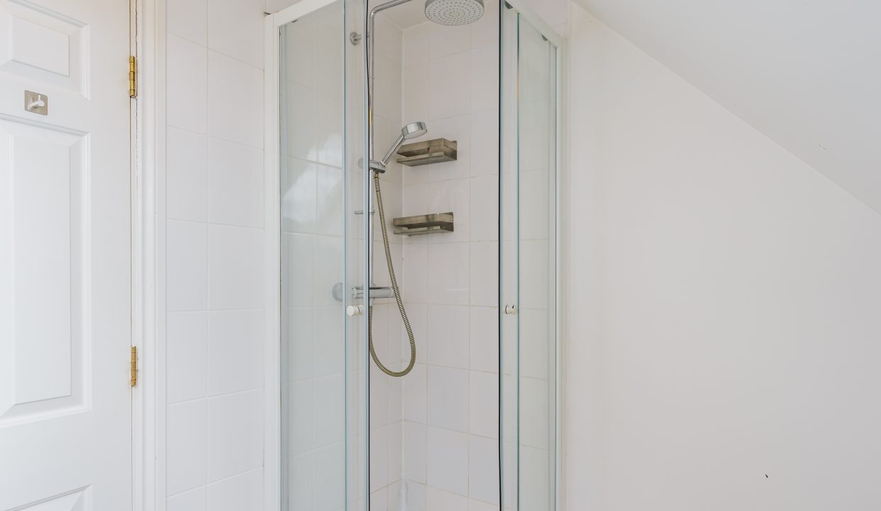 67 Orion Close Wolverton - 8-9-25 046