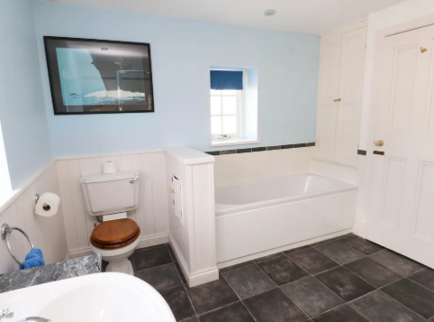 Screenshot 2025-12-05 112205