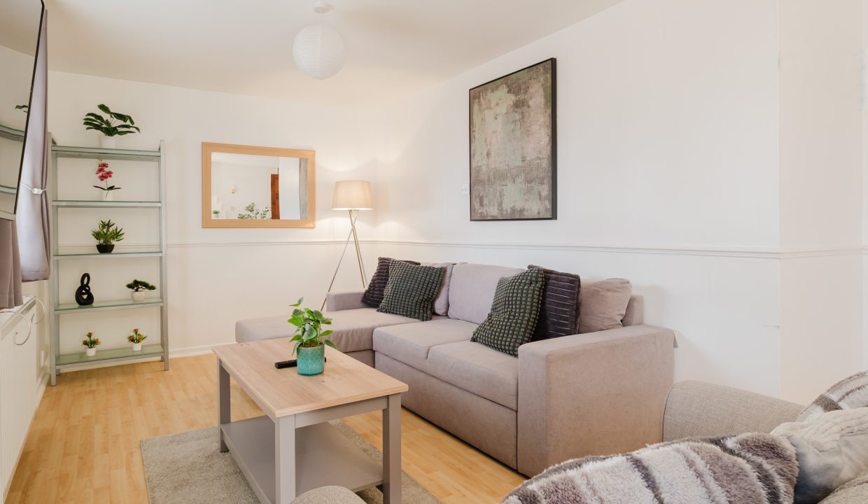 14 Nightingale Lane, WellingboroughLARGE_-3