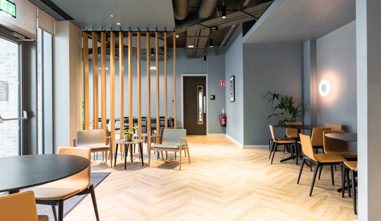 Hunt Amenities meeting space