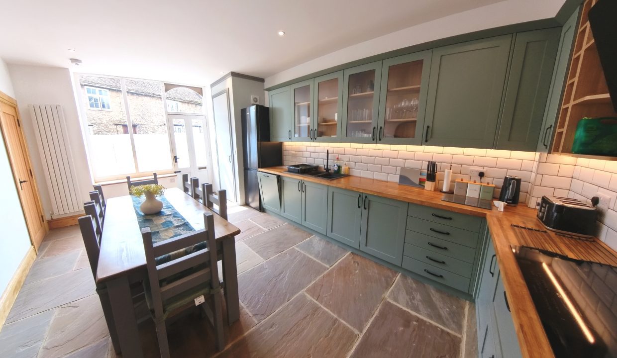 Kitchen 09