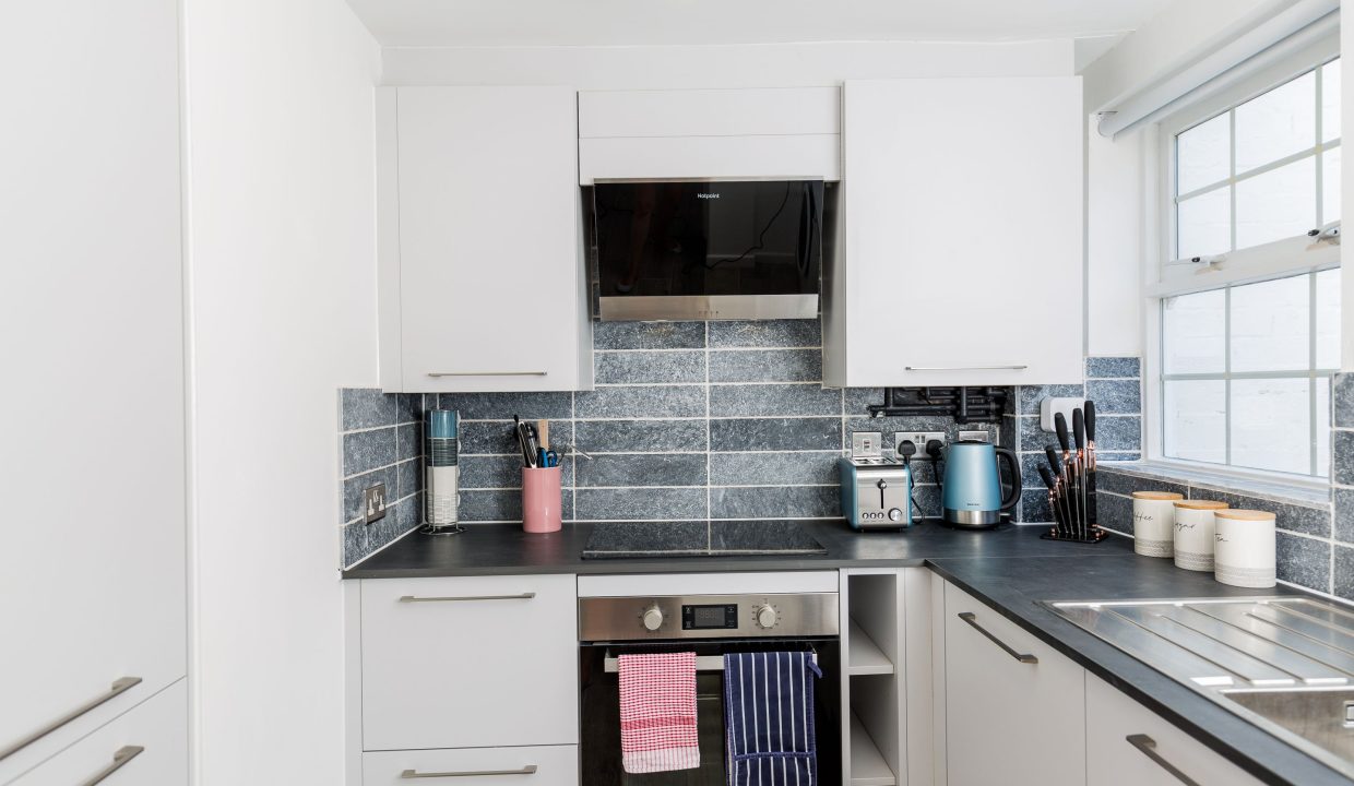 LA ELIZABETH MEWS FLAT 6-23