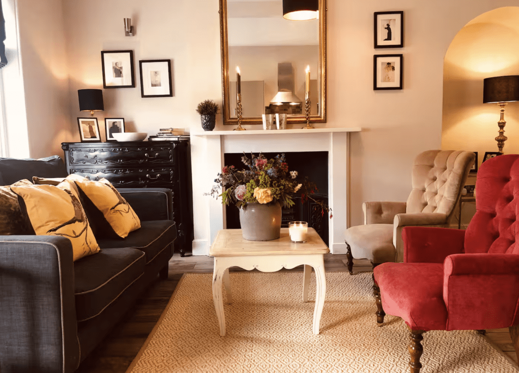 2 Bedrooms (2 Beds), 1 Bath – Bakewell, Derbyshire, England, UK