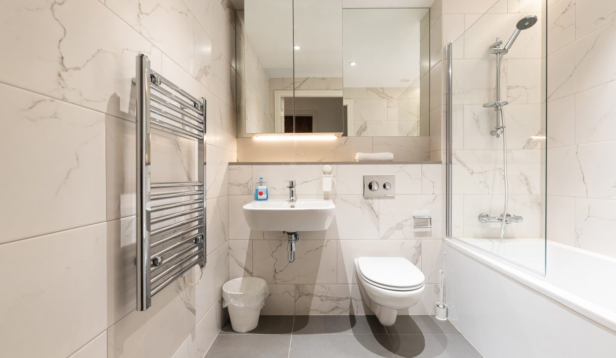 hunt bathroom 2