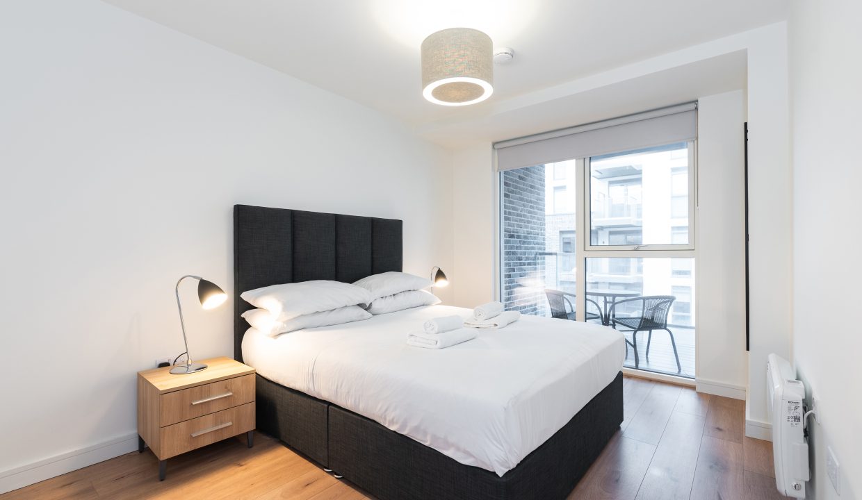 hunt bedroom