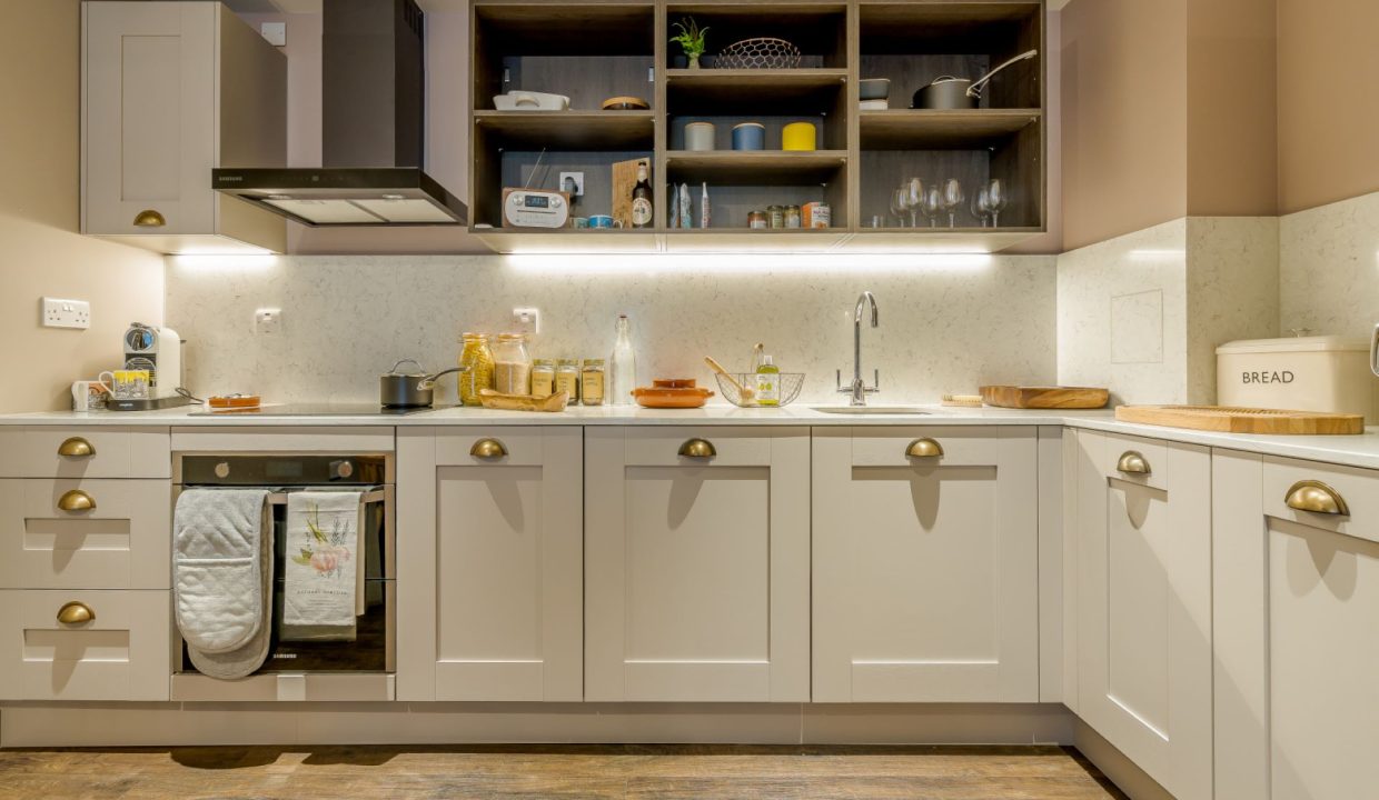 2. Canada Gardens- Kitchen