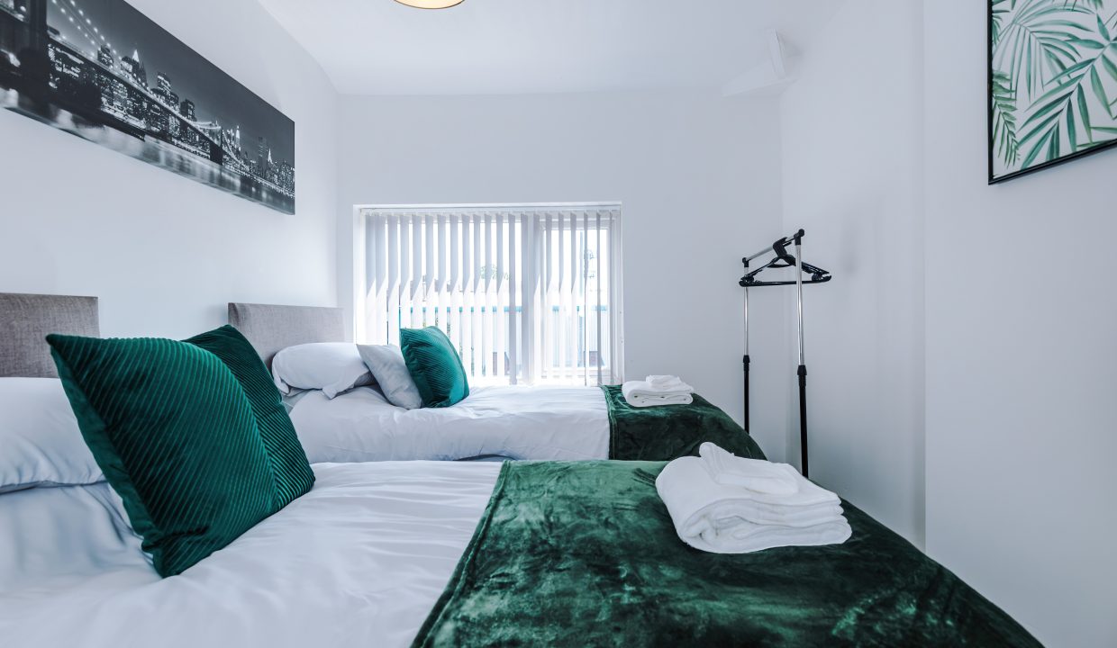 28BoroughRoad-65