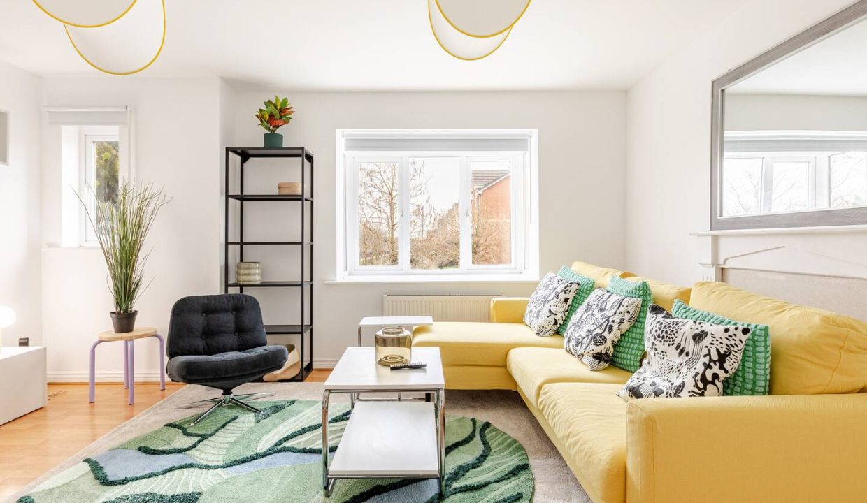 Living room Aibnb photos