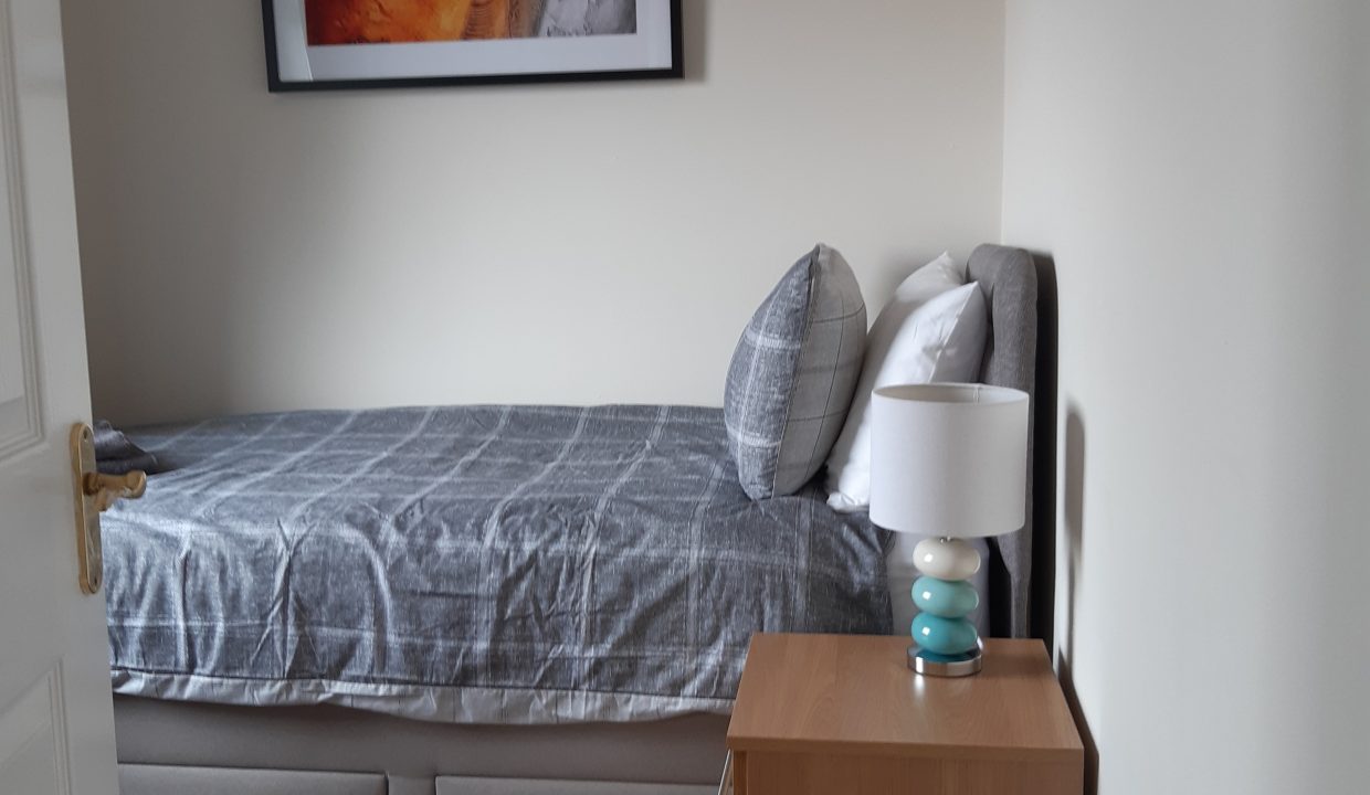 SingleBedroomA