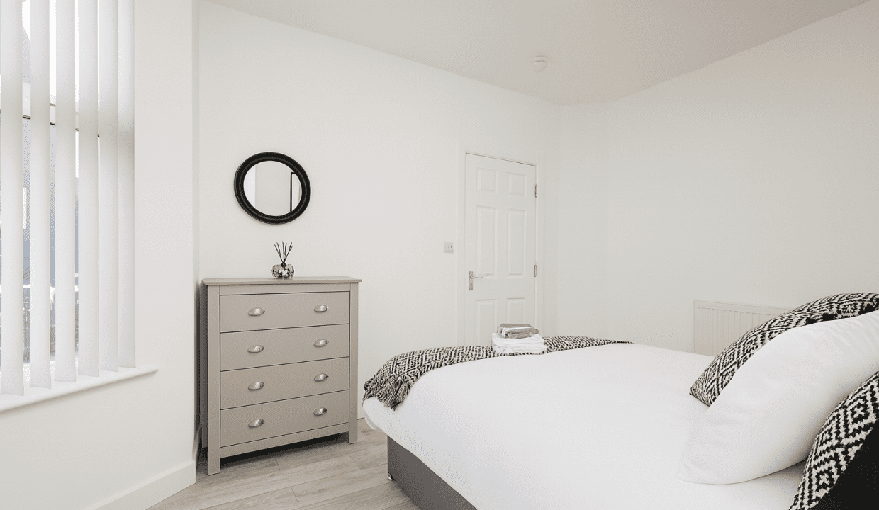 Bedroom (9)