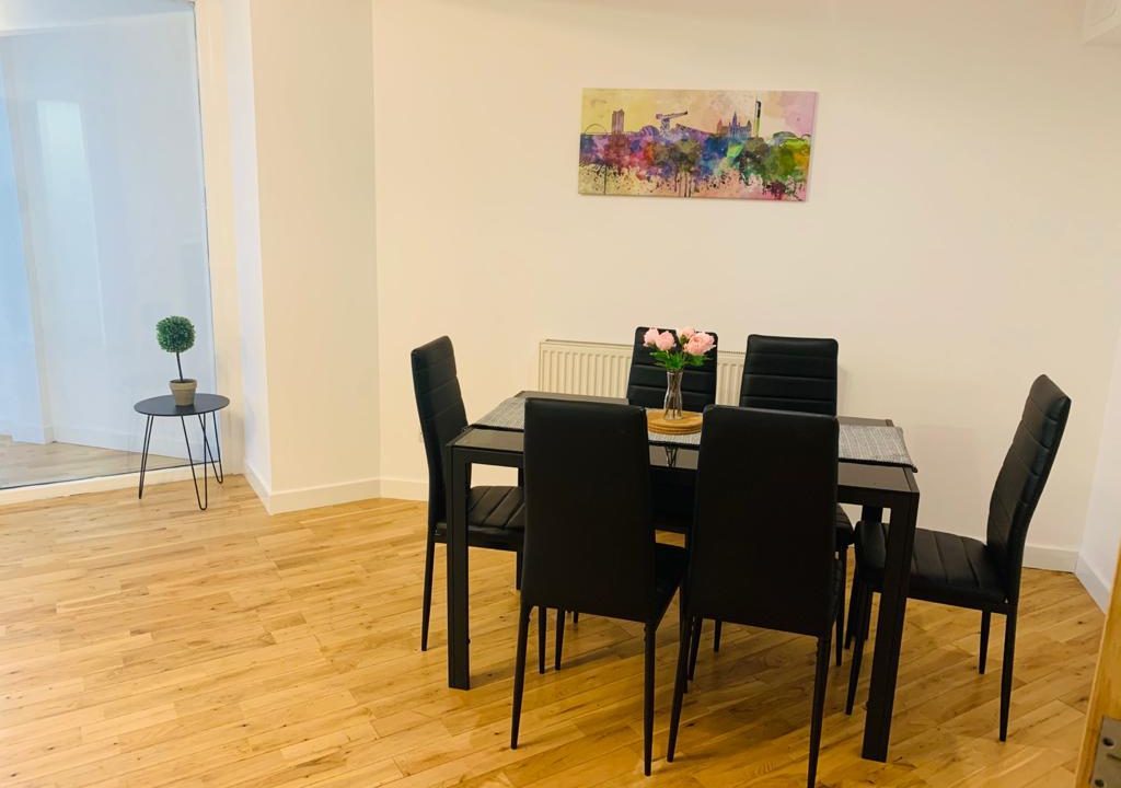 Dining area 2