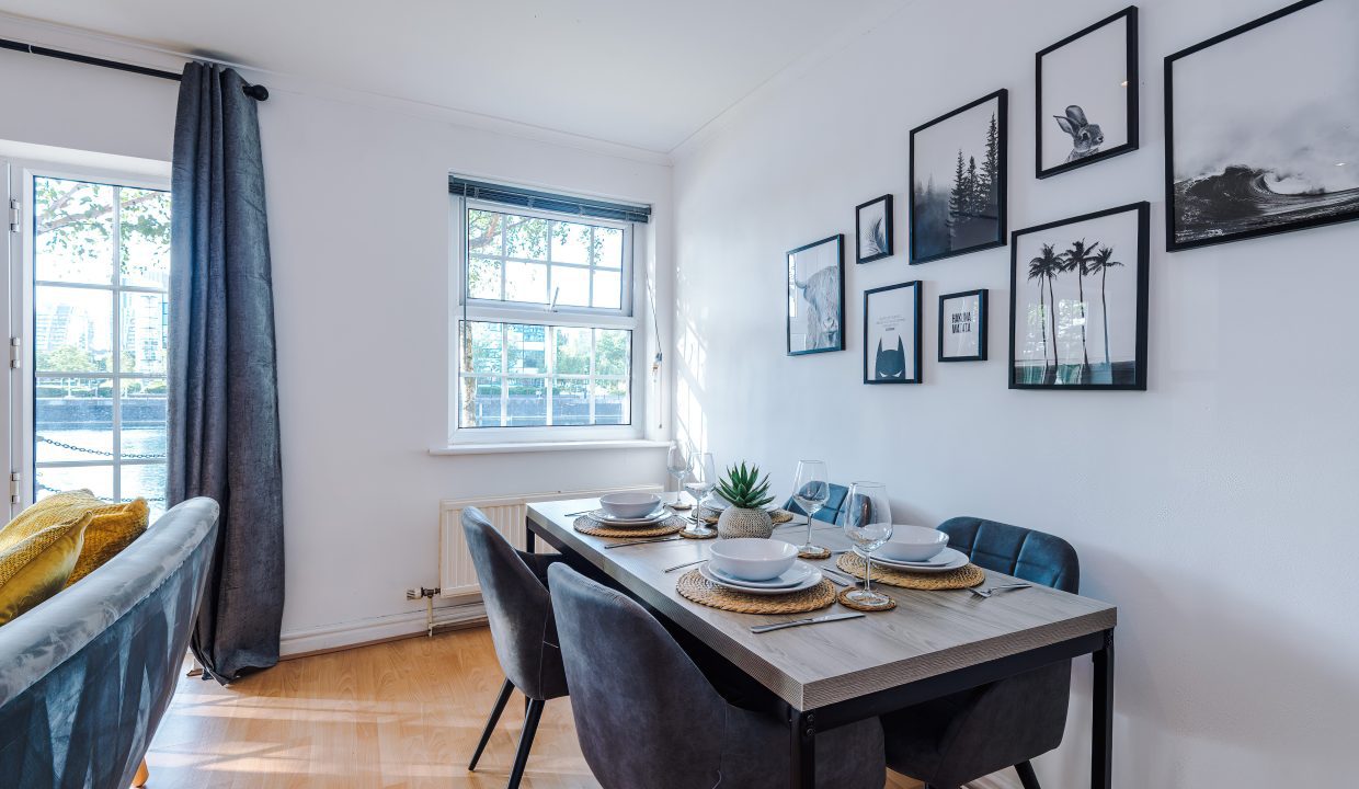 68MerchantsQuay-Airbnb-4AA