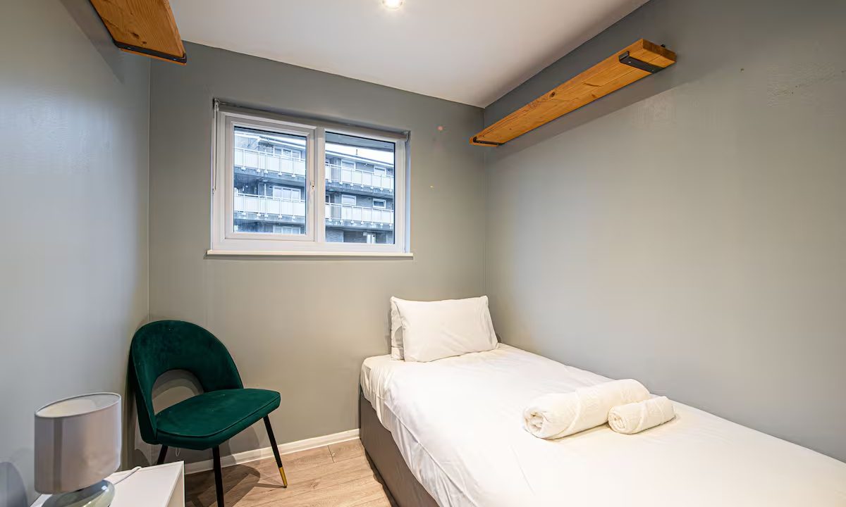 Bedroom D-3