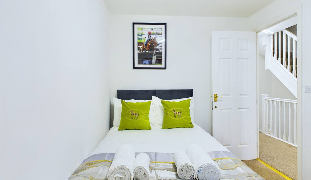 CAM04370G0-PR0008-STILL017-thumbnail-h1500-70[1]