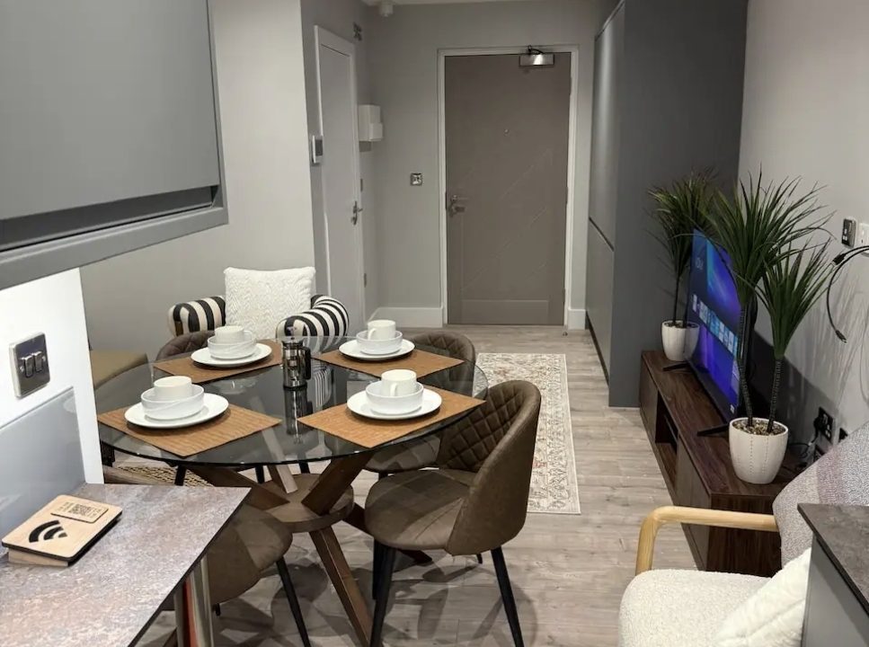 Screenshot_20260724_193608_Airbnb