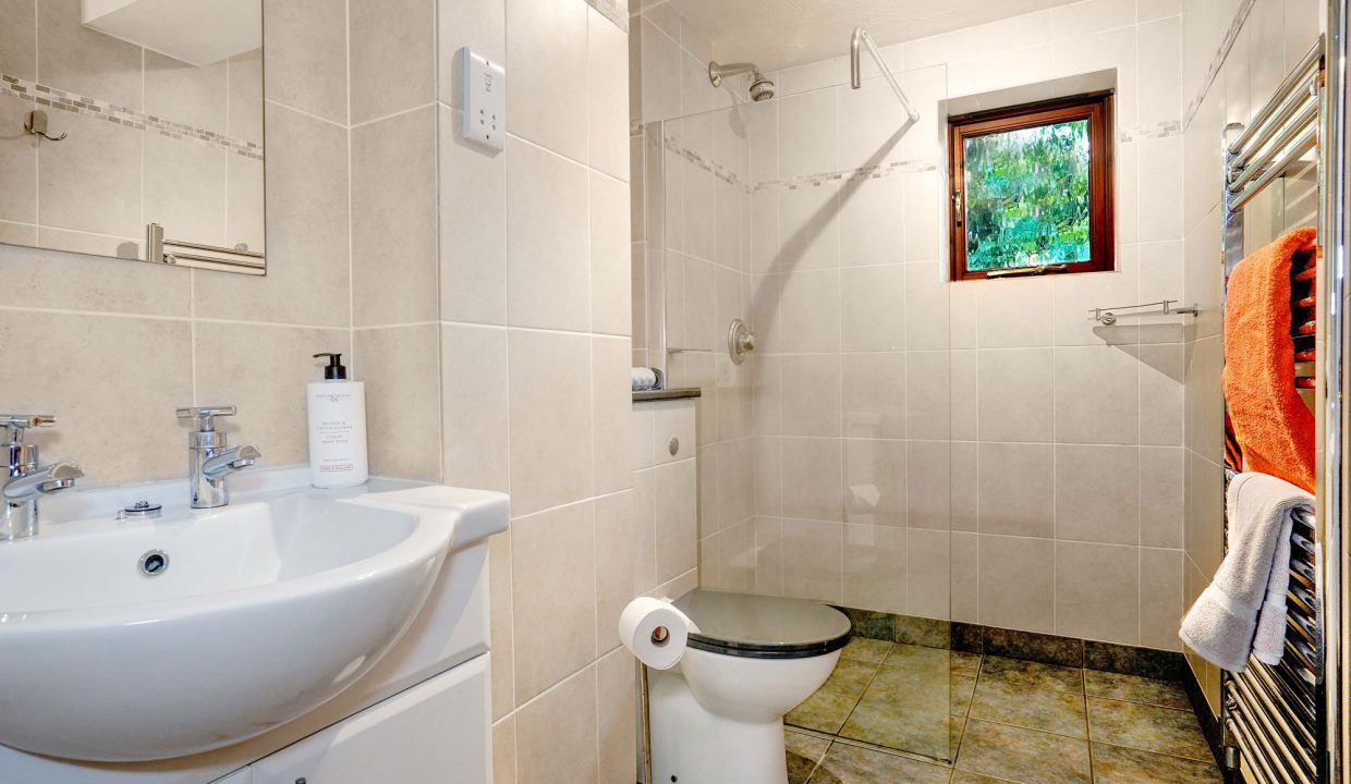 Shower-Room[1]