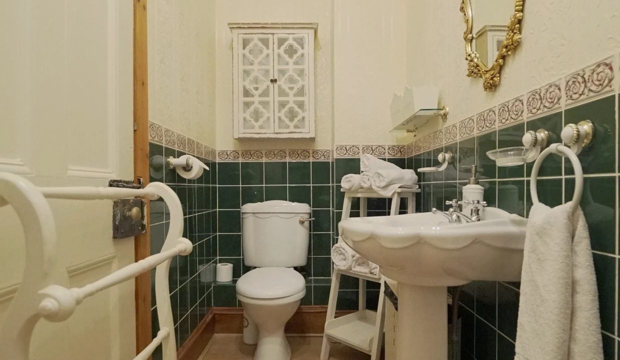 bathroom2