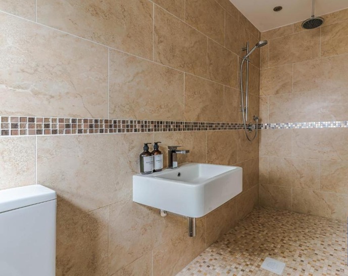bathroom2