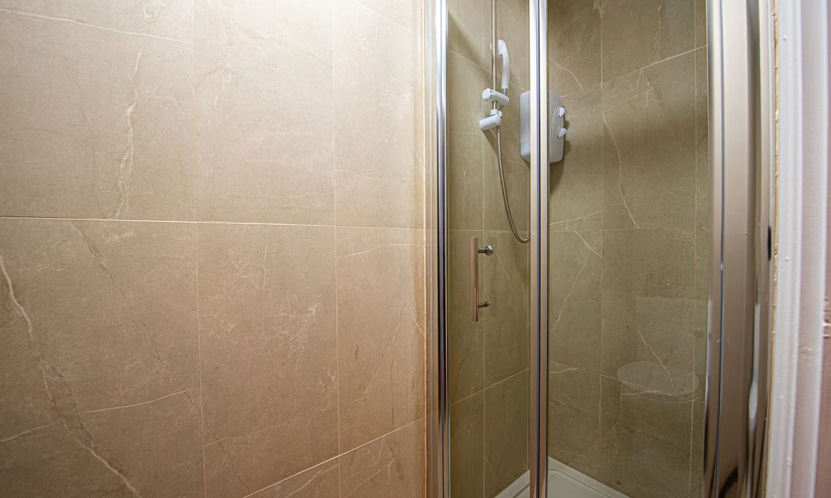 bedroom toilet b-2