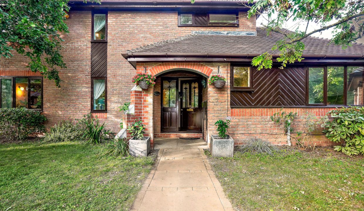 spring_exterior_front[1]