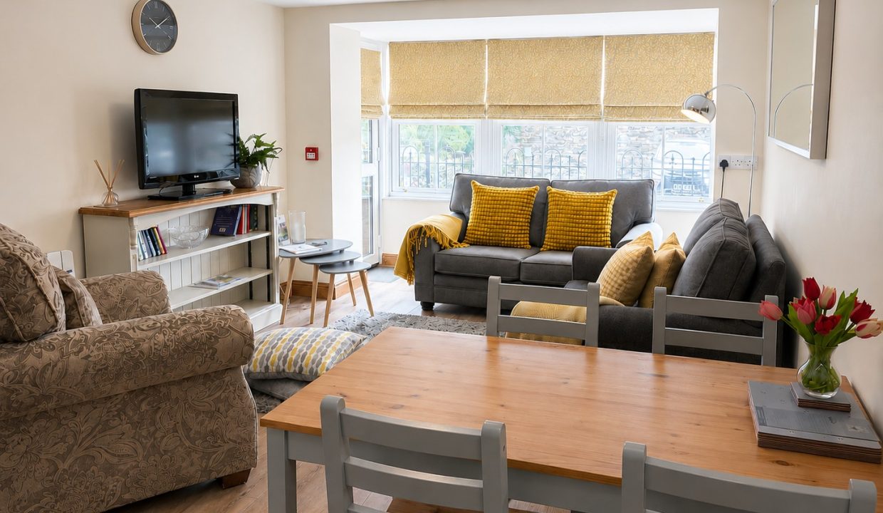 01 - Living room