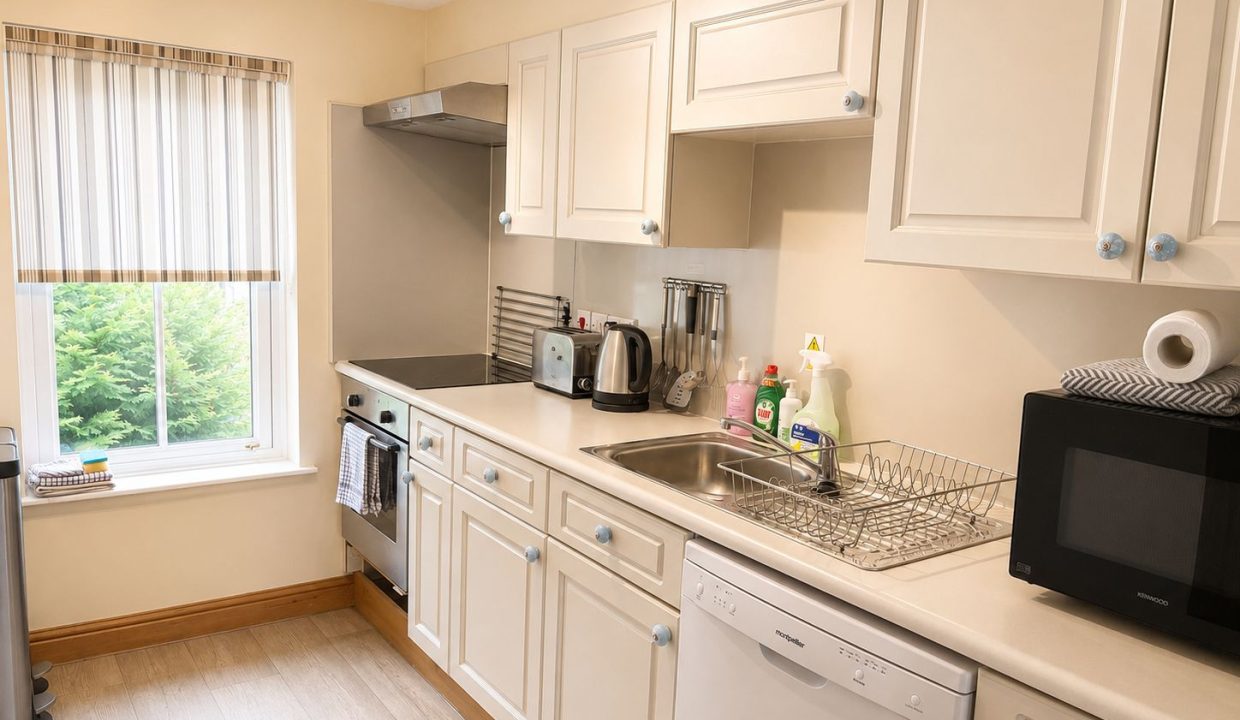 03 - Kitchen