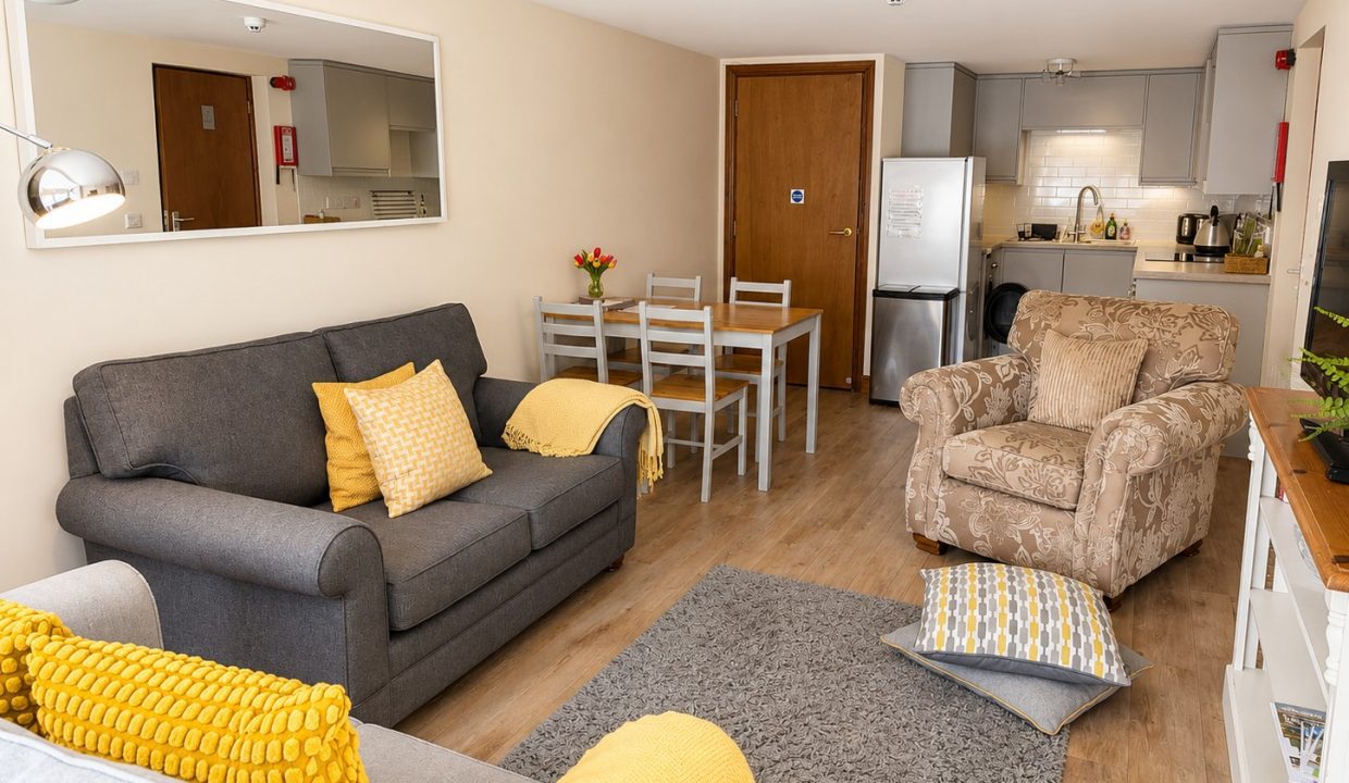 03 - Living room