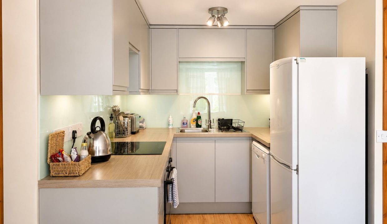 05 - Kitchen