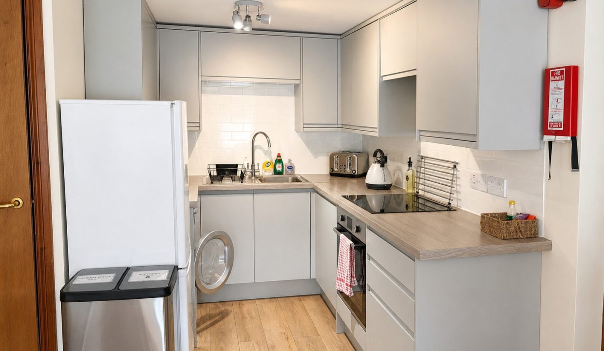 05 - Kitchen