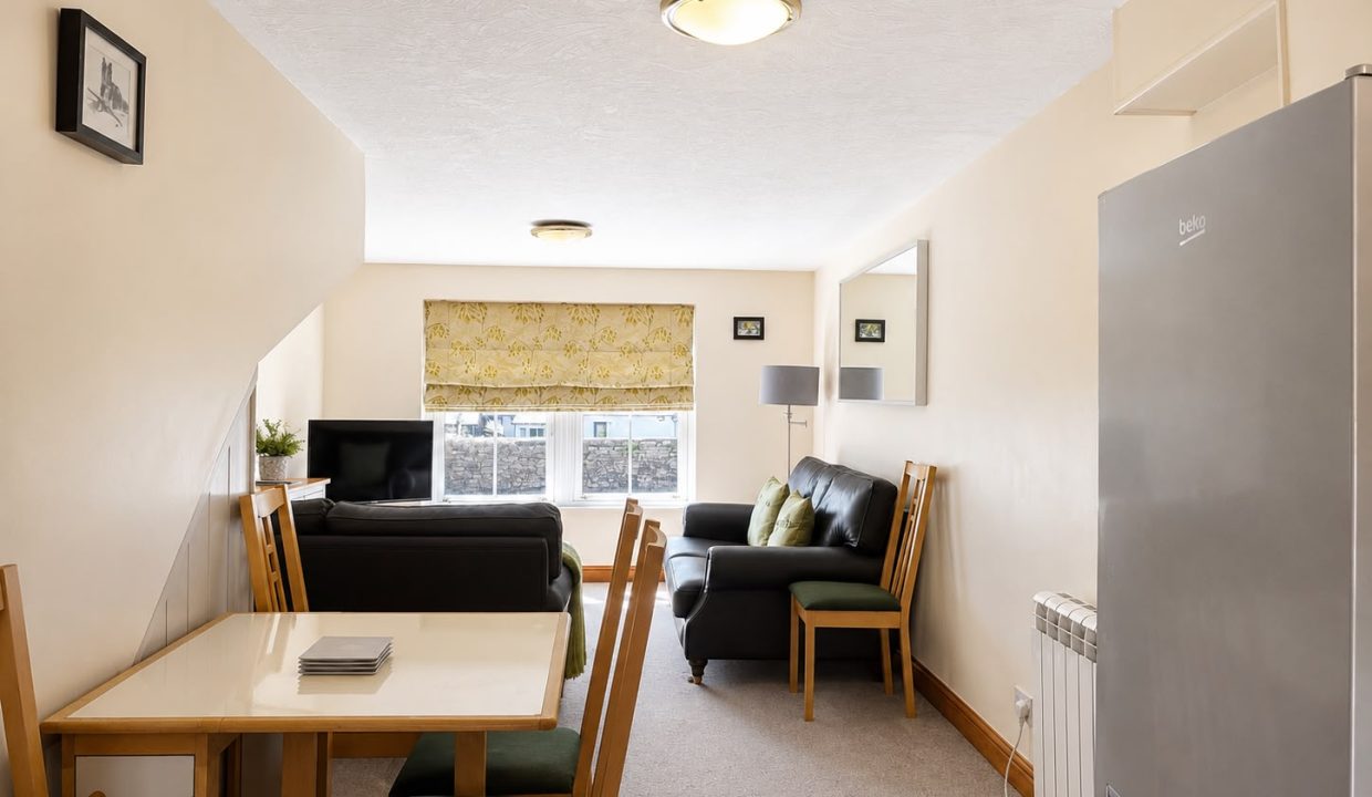05 - Living room