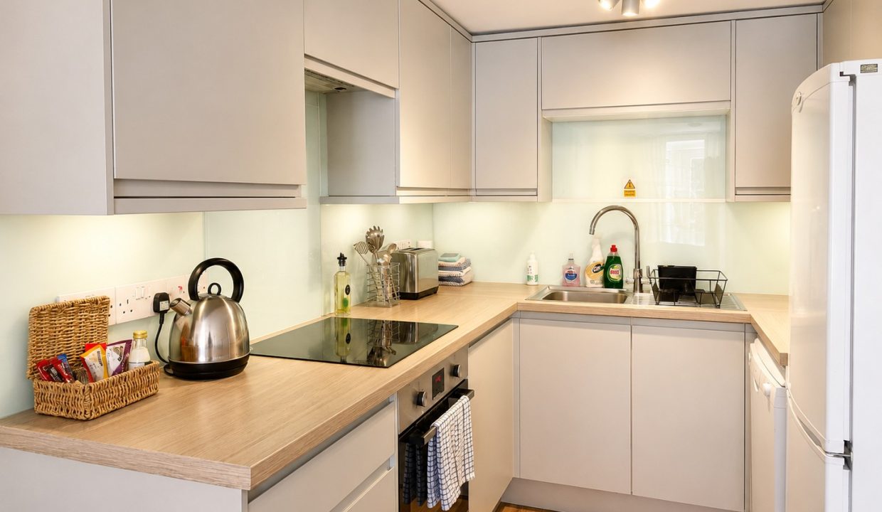 07 - Kitchen