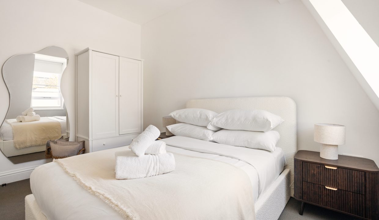 105 King_s Road SW3-11