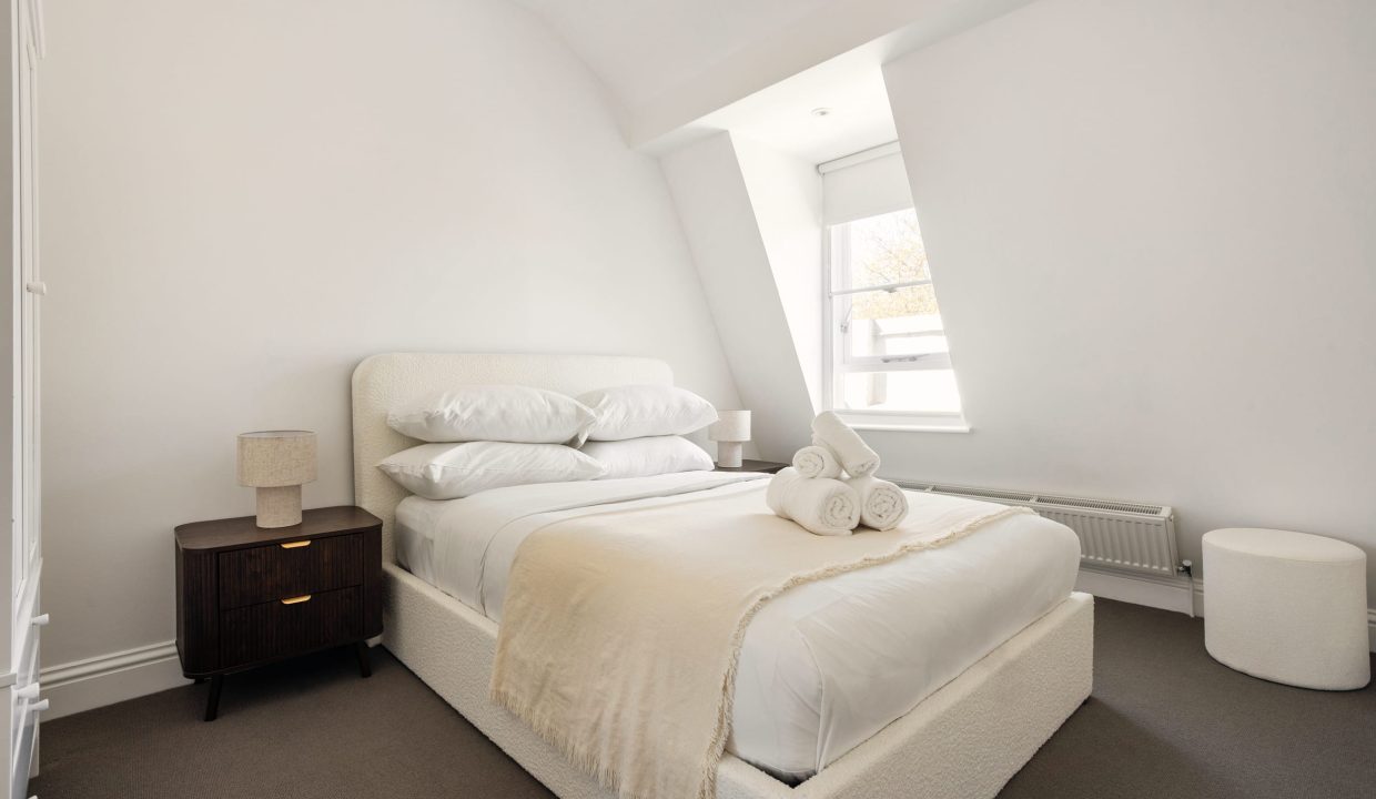 105 King_s Road SW3-9