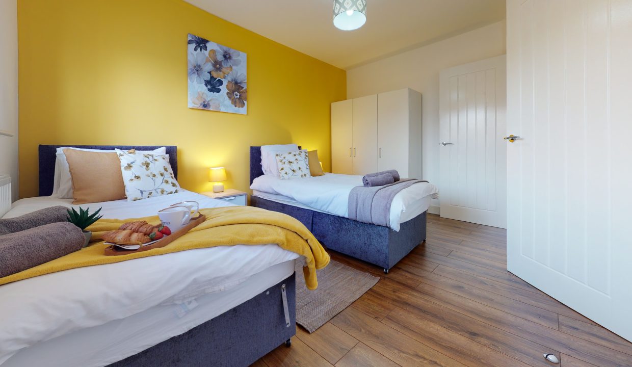 121-Oxney-Road-Bedroom