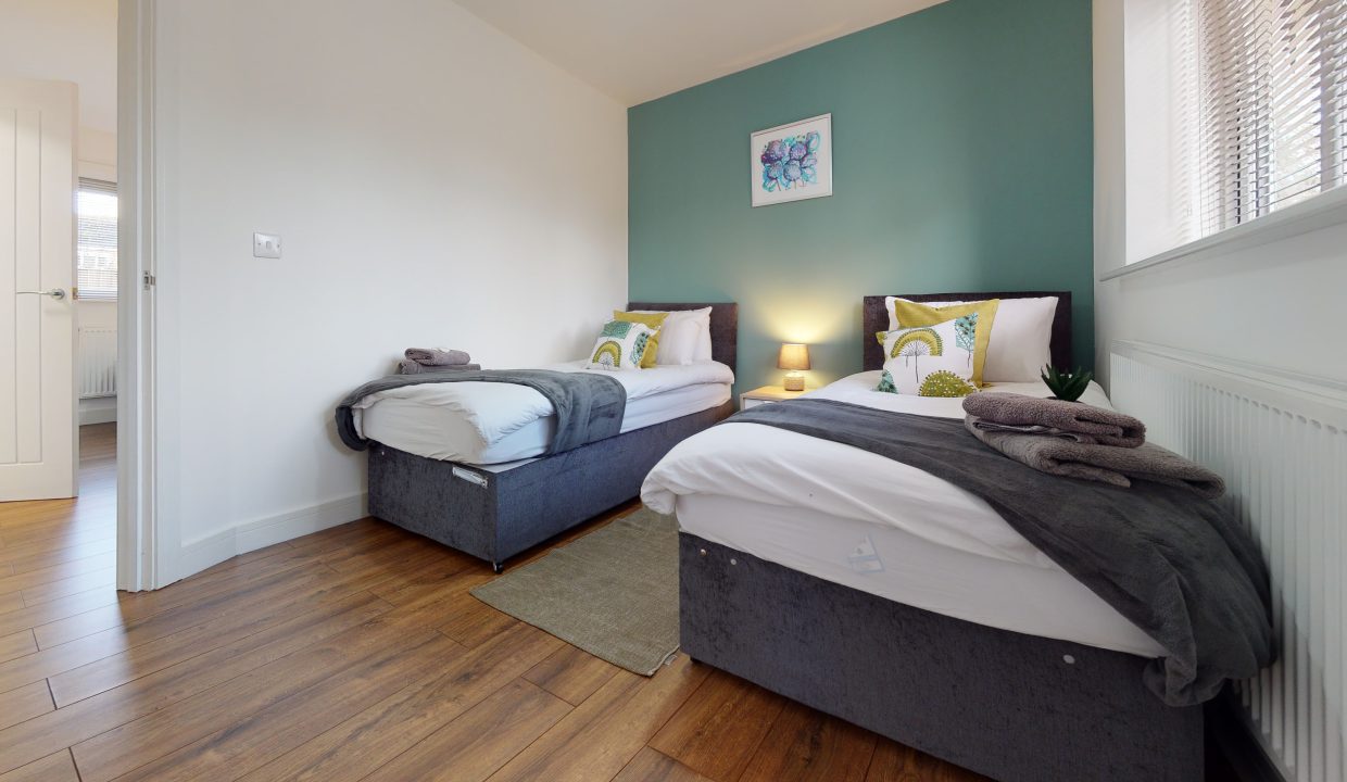 121-Oxney-Road-Bedroom(3)