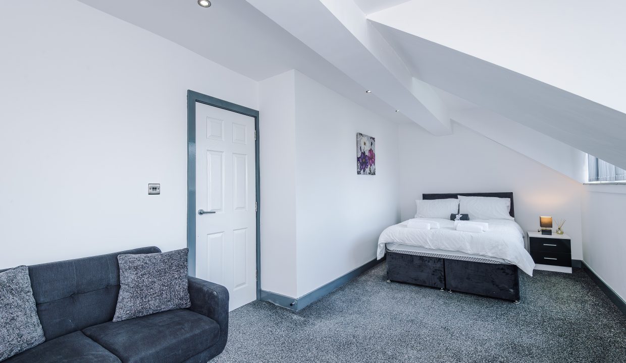 Apt3,236HarehillsAvenue-Airbnb-35