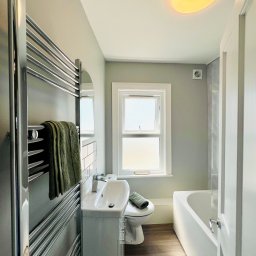 Bathroom 1_1