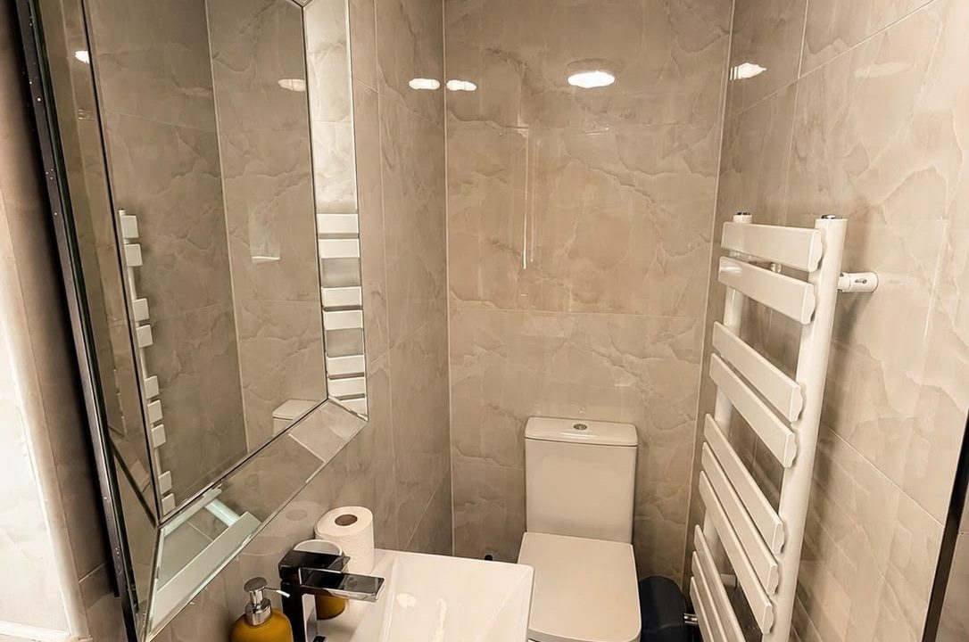 Bathroom 2