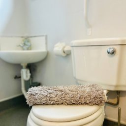 Bathroom 2_1