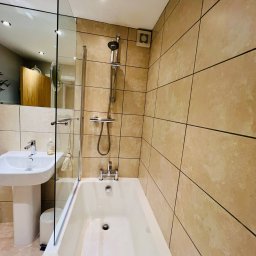 Bathroom_1