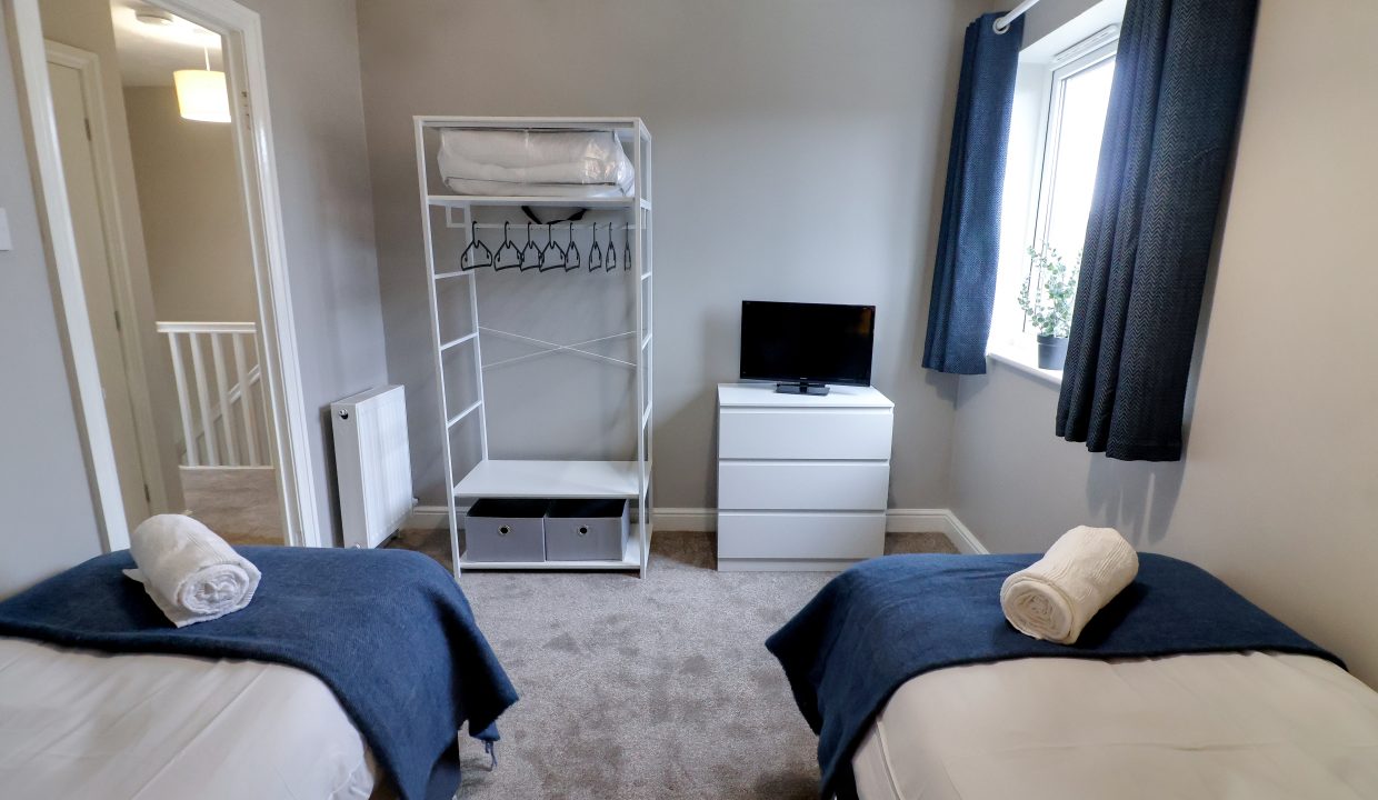 Bedroom 1-16