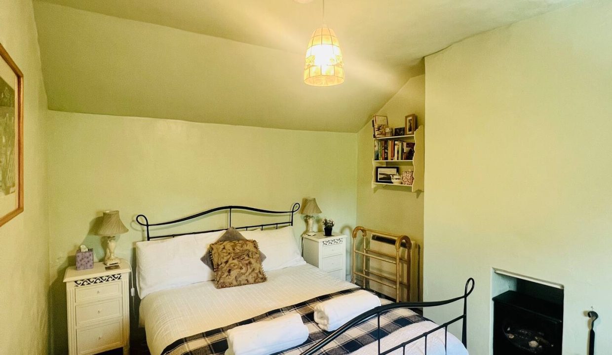 Bedroom 1_1