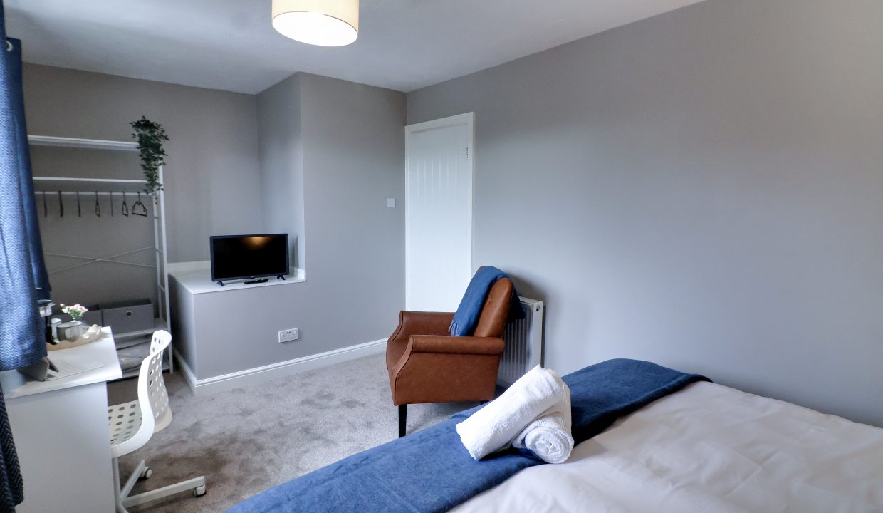 Bedroom 2-11