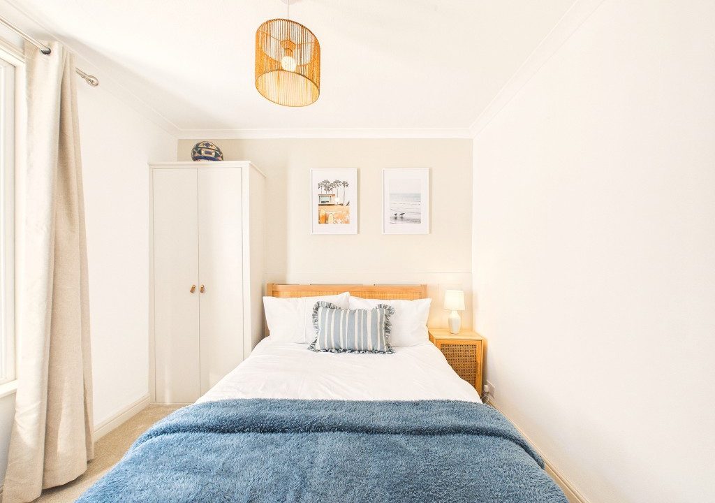 CAM05571G0-PR0204-STILL069