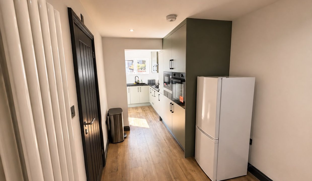 Kitchen 1