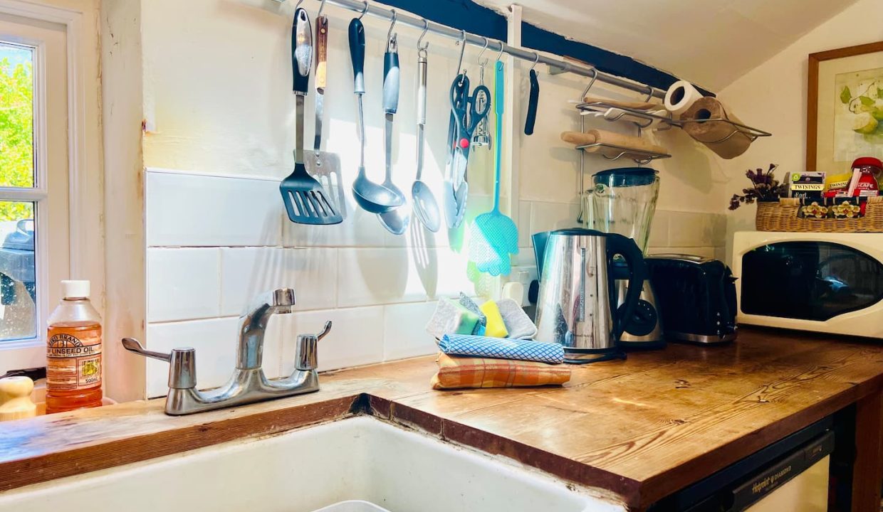 Kitchen sink