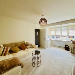 Lounge 2