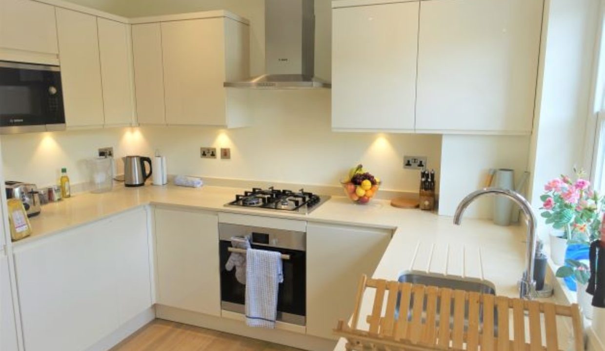 a kitchen Twickenham serviced apartments (Large)